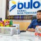 Kepala Perum Bulog Kanwil NTT, Arrahim K.Kanam (Baju Biru)