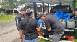 Aparat kepolisian dari Unit Jatanras bersama Unit Tipiter Sat Reskrim Polres Manggarai Timur, berhasil mengamankan 385 liter BBM bersubsidi serta menangkap dua orang terduga pelaku dalam sebuah operasi yang digelar pada Selasa (28/4/2026) sore, sekitar pukul 17.30 WITA. (Dok.istimewa)