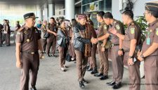 Rombongan Tim Inspeksi dari Jaksa Agung Muda Bidang Pengawasan (Jamwas) Disambut Langsung Kepala Kejari Manggarai Barat dan Jajarannya (Dok.istimewa) 