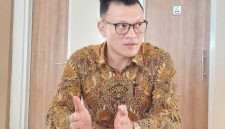 Kuasa hukum, Fransisco Bernando Bessi menjelaskan dugaan pemerasan oknum jaksa terhadap Kliennya sebagai kontraktor. 