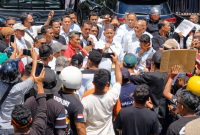 Asosiasi Pariwisata Manggarai Barat (APMB) Menggelar Aksi Demonstrasi Damai di halaman kantor BOPLBF, Menolak Kebijakan Kuota 1000 orang masuk Taman Nasional Komodo (Dok.istimewa) 