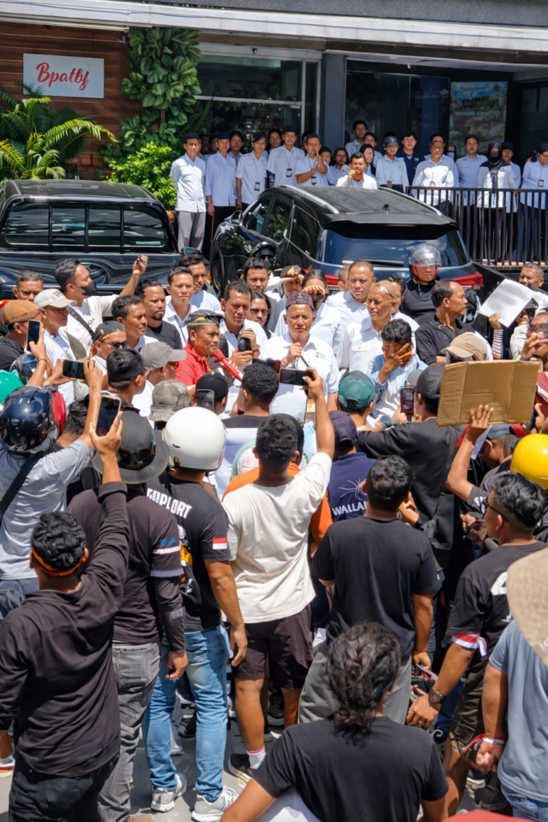 Asosiasi Pariwisata Manggarai Barat (APMB) Menggelar Aksi Demonstrasi Damai di halaman kantor BOPLBF, Menolak Kebijakan Kuota 1000 orang masuk Taman Nasional Komodo (Dok.istimewa) 