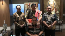 Menteri PKP, Maruarar saat bertemu Gubernur NTT, Emanuel Melkiades Laka Lena, di Jakarta, Kamis (2/4/2026) (Dok.istimewa)