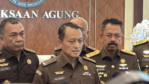 Jaksa Agung Muda Pengawasan (Jamwas) Rudi Margono mengungkap alasan di balik penerbitan surat perintah penyidikan (Sprindik) baru terkait dugaan tindak pidana pencucian uang (TPPU) dalam perkara yang melibatkan mantan Jaksa Agung Muda Tindak Pidana Khusus (Jampidsus) Febrie Adriansyah