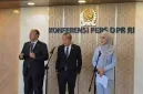 Wakil Ketua DPR Saan Mustopa (tengah) menjelaskan target pengesahan Rancangan Undang-Undang (RUU) Perampasan Aset. Menurutnya, pembahasan RUU tersebut diupayakan rampung pada 2026 karena telah masuk Program Legislasi Nasional (Prolegnas) Prioritas tahun ini. (Dok Istimewa)