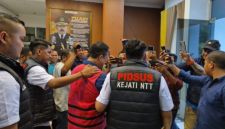 Penyidik Kejati NTT Tahan 5 Tersangka Korupsi MTN Bank NTT (Foto: Dok.Flobamor.com)
