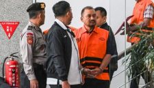 Anggota Polri yang berdinas di KPK sebagai staf administrasi lembaga, Setya Budi Dias Oktavianto, turut menjadi tersangka dan ditahan terkait Operasi Tangkap Tangan (OTT) terhadap Bupati Pemalang, Anom Widiyantoro. (Foto: Dok.KPK)