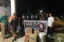 Relawan BKH dan dr.Stevi Harman menyalurkan bantuan di kecamatan Rahong Utara, Kabupaten Manggarai, Nusa Tenggara Timur (NTT) Rabu, (19/8/2026). Foto: Doc. Redaksi Flobamor.com