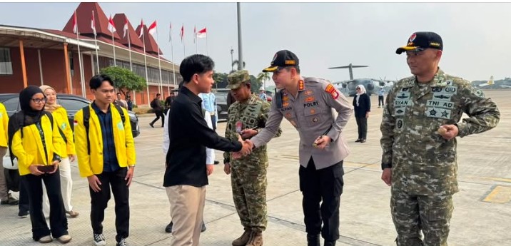 Wapres Gibran dijadwalkan meninjau sejumlah lokasi terdampak bencana serta fasilitas layanan dasar masyarakat di beberapa wilayah Flores. Tiga kabupaten yang masuk dalam agenda kunjungan yakni Kabupaten Sikka, Manggarai, dan Manggarai Timur, Kamis (20/8/2026)