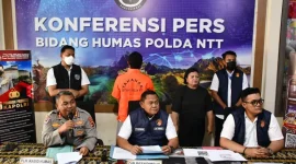 Polda NTT mengamankan GF, yang diduga salah satu admin akun TikTok anonim Lika-Liku, terkait perkara dugaan pelanggaran ITE (Foto: DPC. Humas Polres Ende)