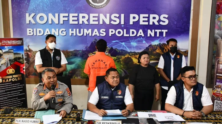 Polda NTT mengamankan GF, yang diduga salah satu admin akun TikTok anonim Lika-Liku, terkait perkara dugaan pelanggaran ITE (Foto: DPC. Humas Polres Ende)