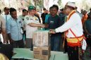 Kementerian Dalam Negeri RI (Kemendagri) menyalurkan tali asih kepada ahli waris korban meninggal akibat gempa di Desa Satar Kampas, Kecamatan Lamba Leda Utara, Kabupaten Manggarai Timur, Nusa Tenggara Timur (NTT). Senin (17/8) 