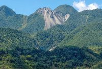 Aktivitas Gunung Anak Ranakah di Kabupaten Manggarai, Nusa Tenggara Timur (NTT), naik menjadi level 2 (waspada). Status waspada tersebut berlaku mulai 1 September 2026. (Foto:Doc. Flobamor.com)