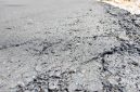 Kerusakan jalan hotmix Watu Cie- Deno (Foto:Doc. Flobamor.com)